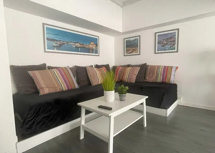 Grand T2 De Charme Plages Et Commerces A Pieds