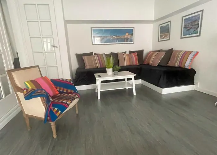 Grand T2 De Charme Plages Et Commerces A Pieds